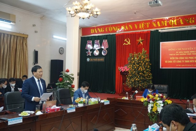 Phó Bí thư Thường trực Thành ủy Hà Nội kiểm tra công tác phục vụ cấp nước Tết Nguyên đán 2021 và chúc Tết Công ty Nước sạch Hà Nội